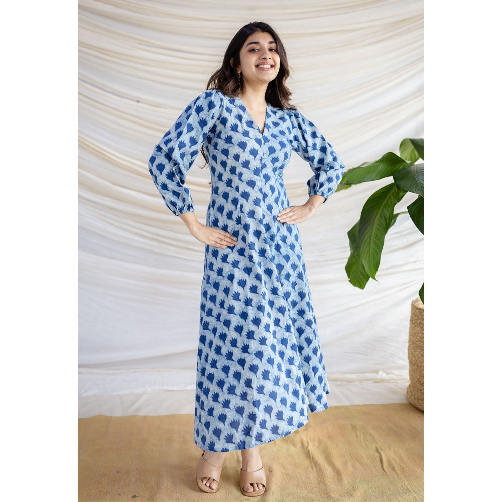 The Indian Ethnic Co. Blue A-Line Dabu Printed Cotton Dress With V Neck