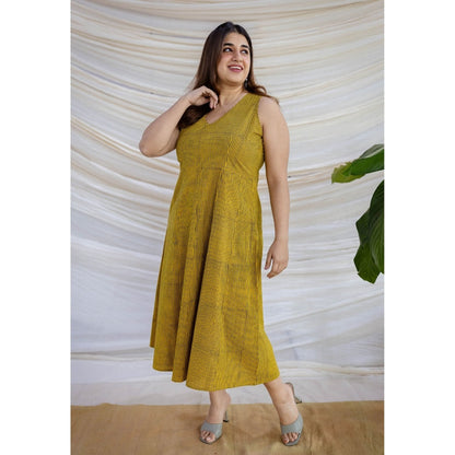 The Indian Ethnic Co. Yellow A-Line Ajrakh Printed Cotton Dress With V Neck