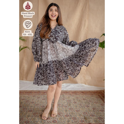 The Indian Ethnic Co. Black Loose Batik Mul Dress With Brown Slip (Set of 2)