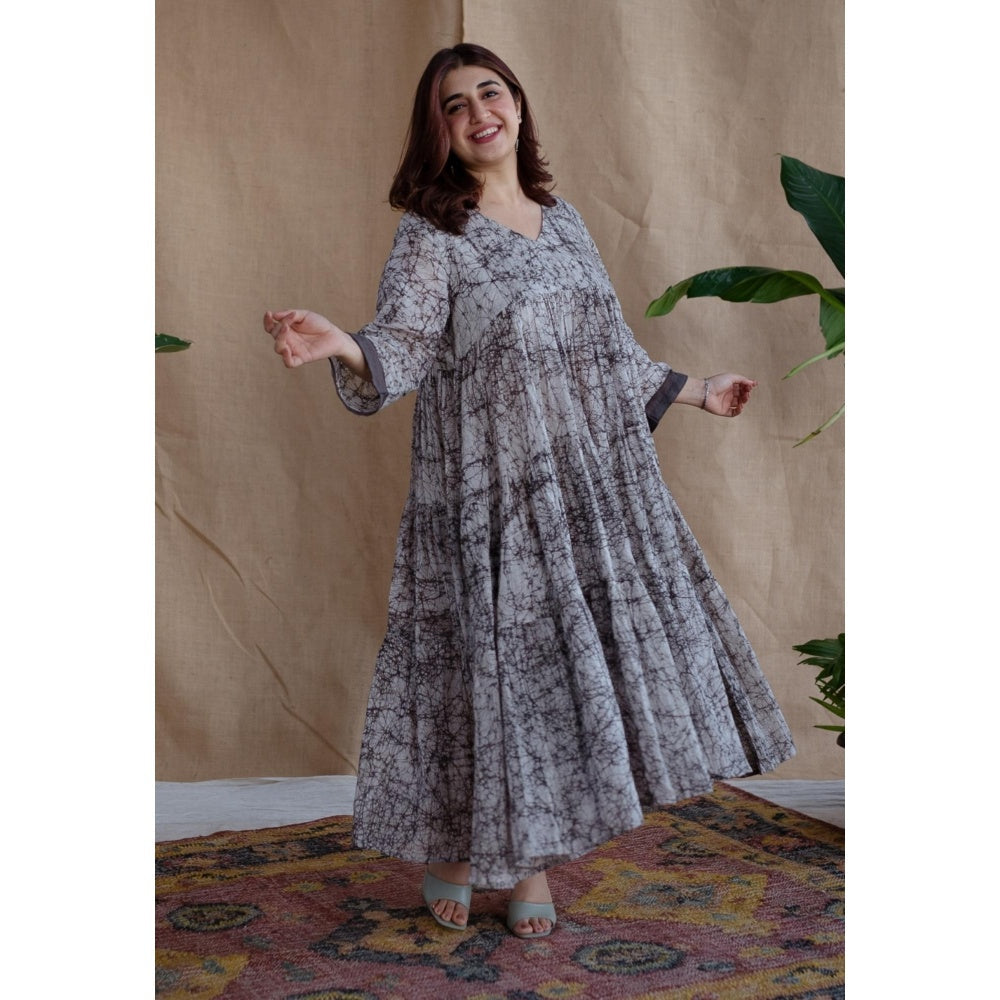 The Indian Ethnic Co. Grey A-Line Batik Hand Block Mul Dress With Slip (Set of 2)