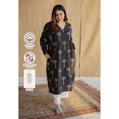 The Indian Ethnic Co. Charcoal Jabba Kali Ajrakh Hand Block Printed Cotton Kurta