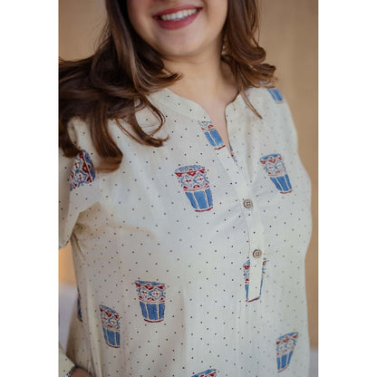 The Indian Ethnic Co. Off White Straight Ajrakh Hand Block Printed Cotton Kurta
