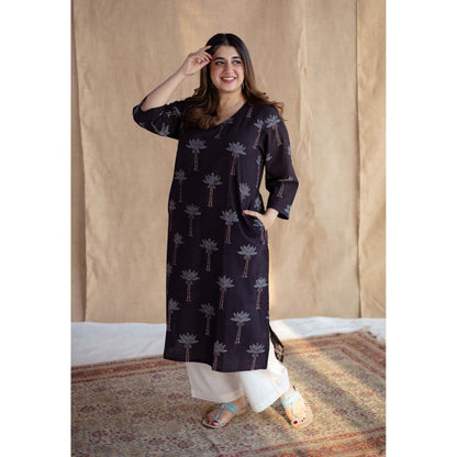 The Indian Ethnic Co. Charcoal Straight Ajrakh Hand Block Printed Cotton Kurta