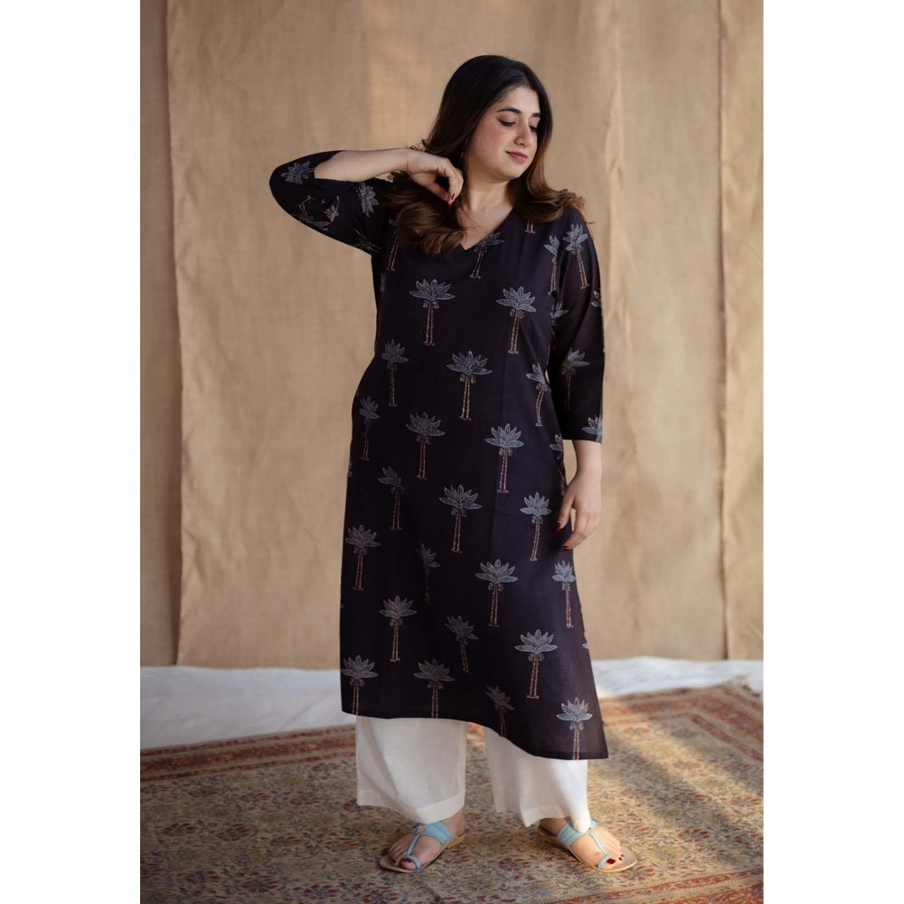 The Indian Ethnic Co. Charcoal Straight Ajrakh Hand Block Printed Cotton Kurta
