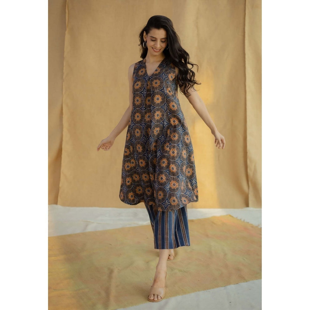 The Indian Ethnic Co. Navy Blue A-Line Ajrakh Hand Block Printed Cotton Kurta