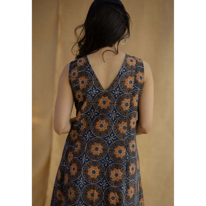 The Indian Ethnic Co. Navy Blue A-Line Ajrakh Hand Block Printed Cotton Kurta