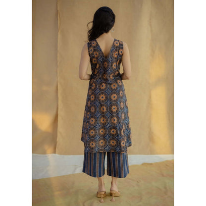 The Indian Ethnic Co. Navy Blue A-Line Ajrakh Hand Block Printed Cotton Kurta