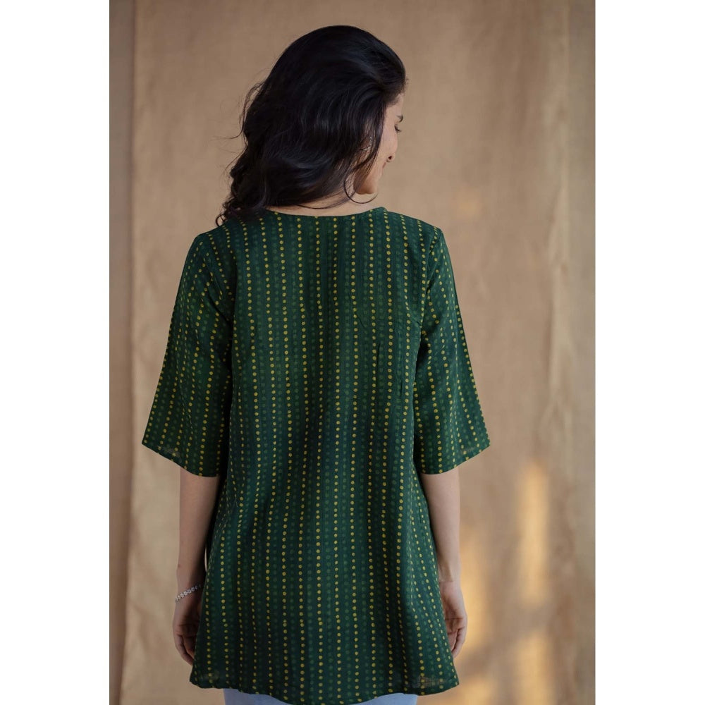 The Indian Ethnic Co. Green A-Line Dabu Hand Block Printed Slub Cotton Short Top
