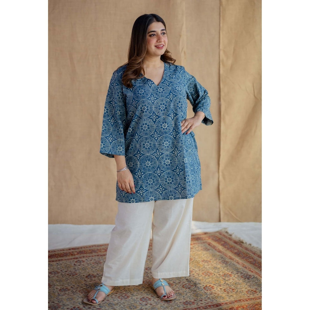 The Indian Ethnic Co. Blue Straight Ajrakh Hand Block Printed Cotton Short Tunic