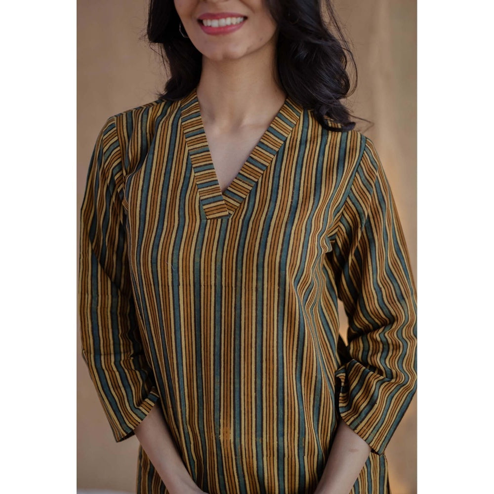 The Indian Ethnic Co. Multi-Color Straight Ajrakh Hand Block Printed Cotton Short Tunic