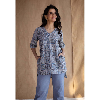 The Indian Ethnic Co. Blue Straight Batik Hand Block Printed Cotton Short Tunic