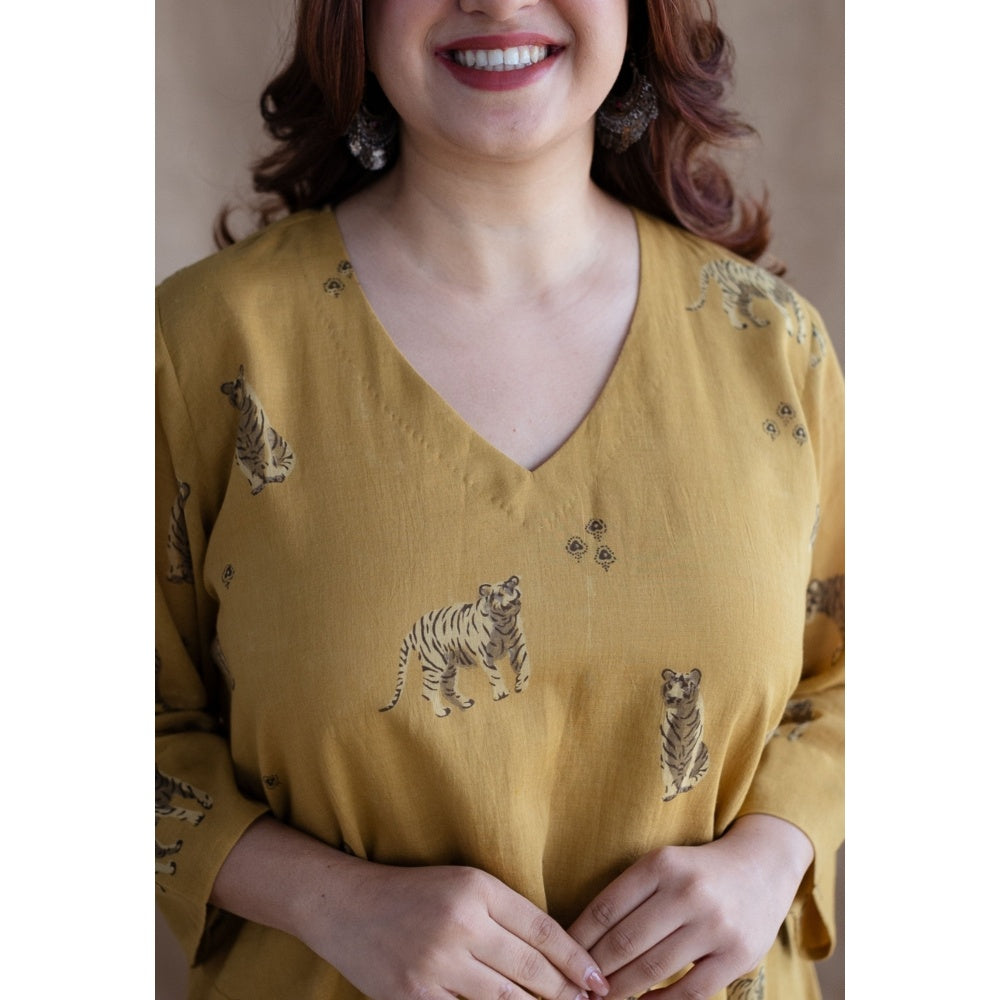 The Indian Ethnic Co. Mustard A-Line Ajrakh Print Mul Cotton Kurta with Lining (Set of 2)