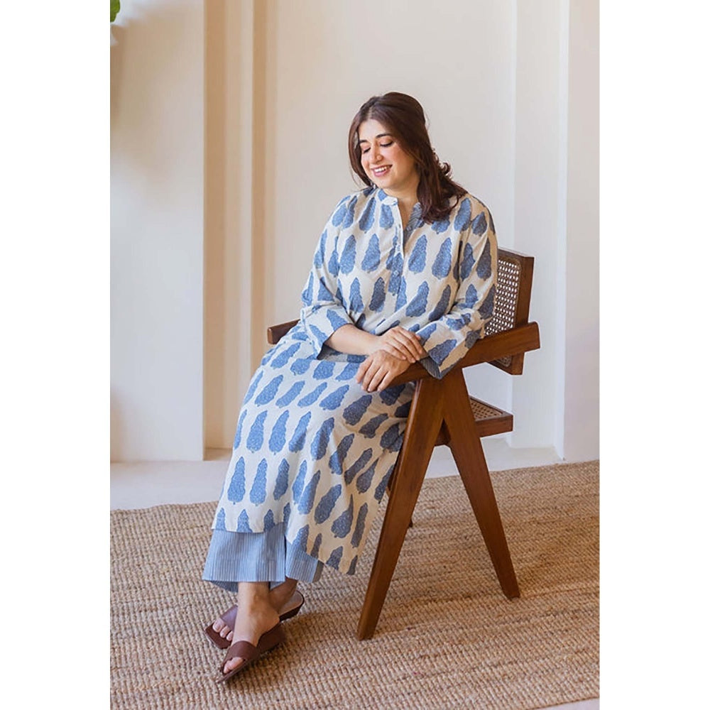 The Indian Ethnic Co. Azha Blue Ajrakh Cotton Straight Kurta