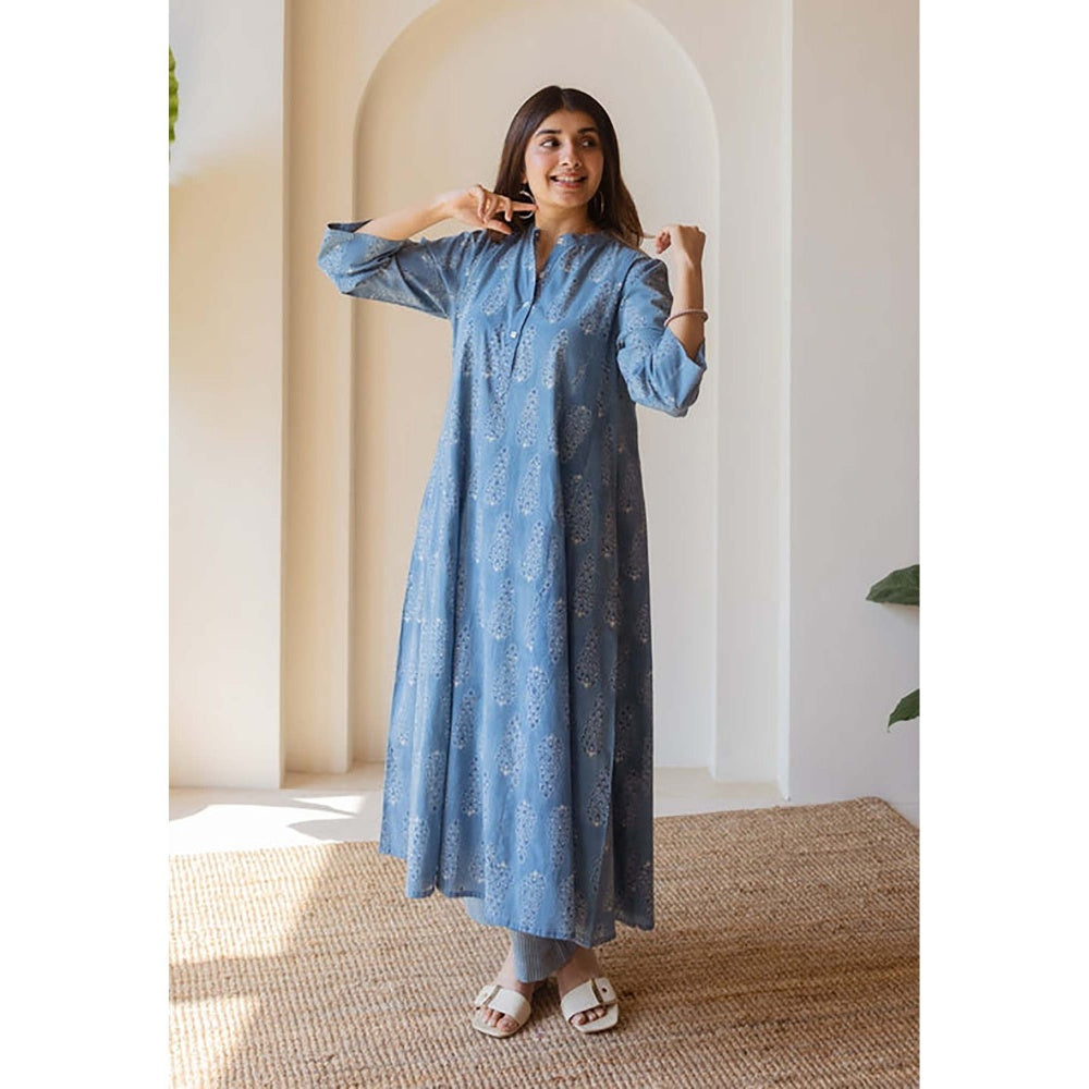 The Indian Ethnic Co. Harshita Blue Ajrakh Cotton Kali Kurta