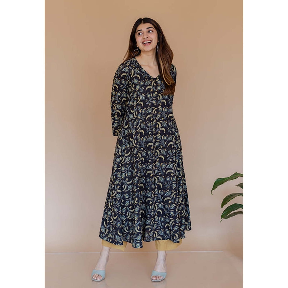 The Indian Ethnic Co. Shruti Black Ajrakh Cotton Kali Kurta