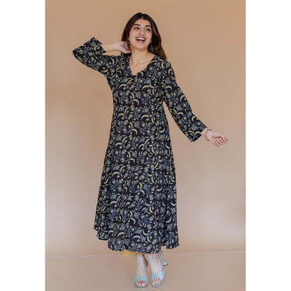 The Indian Ethnic Co. Shruti Black Ajrakh Cotton Kali Kurta