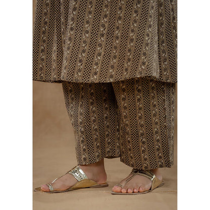 The Indian Ethnic Co. Raahi Grey Ajrakh Cotton A Line Kurta And Palazzo Co-Ord Set