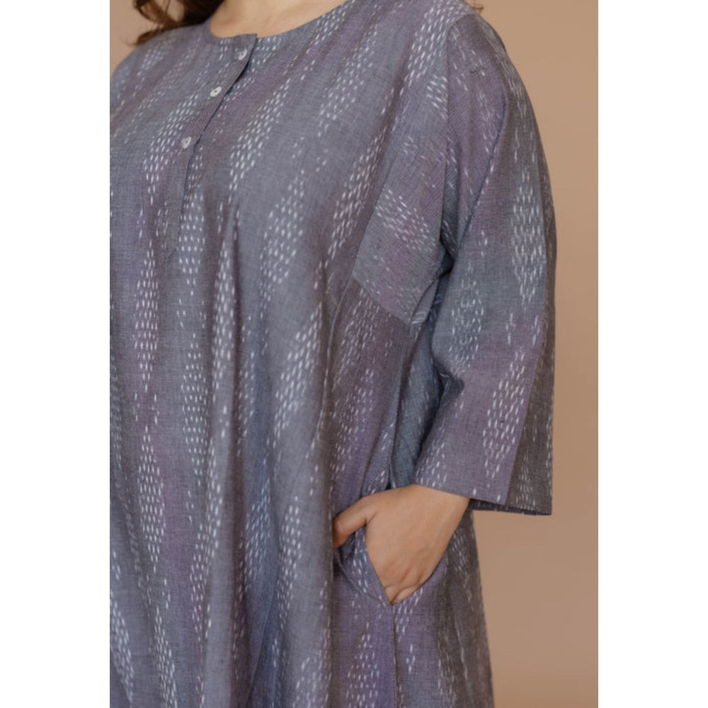 The Indian Ethnic Co. Alizah Grey Handloom Ikkat Cotton Jhabba Kali Kurta