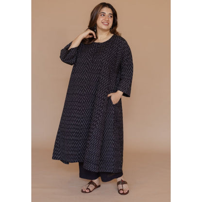 The Indian Ethnic Co. Alizah Black Handloom Ikkat Cotton Jhabba Kali Kurta
