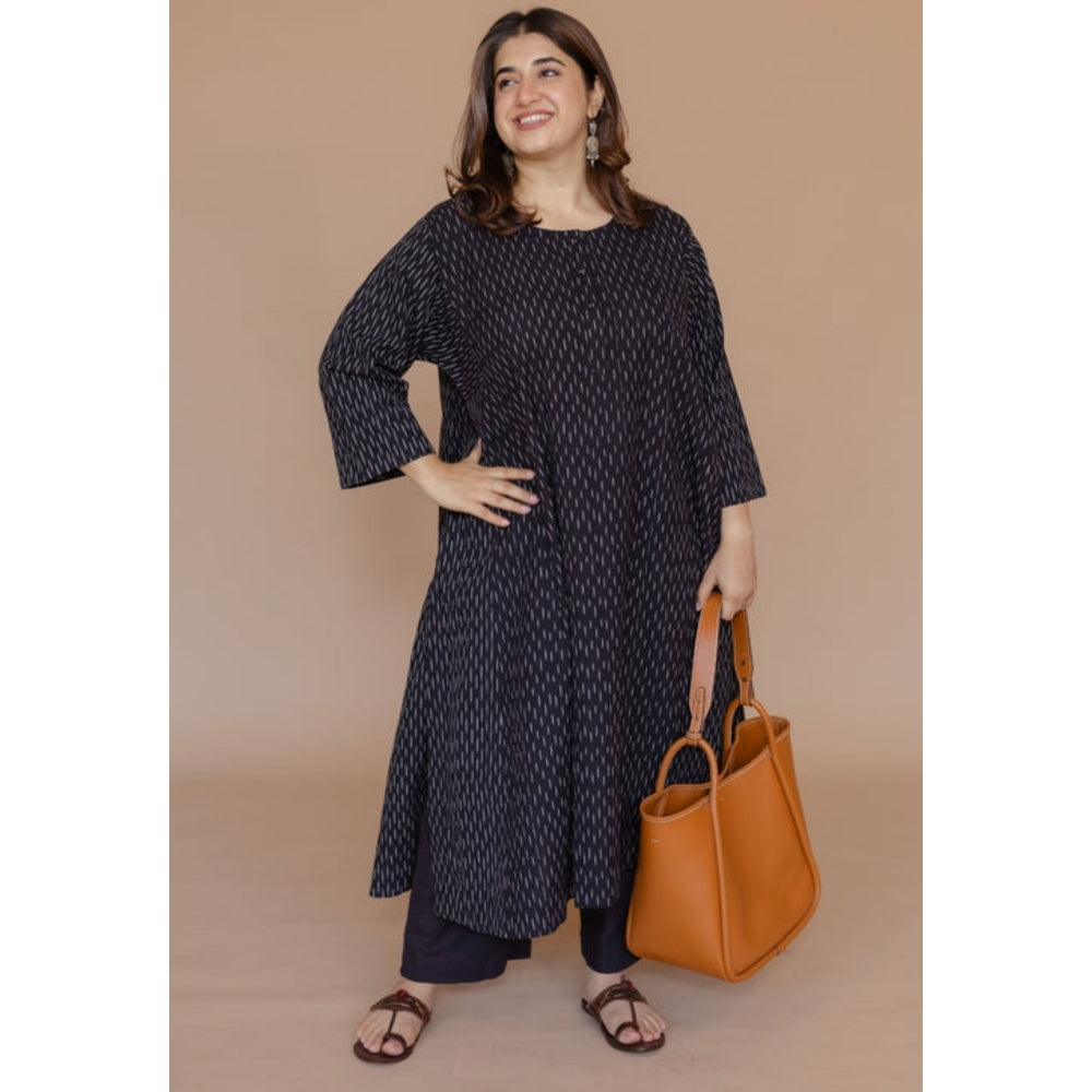 The Indian Ethnic Co. Alizah Black Handloom Ikkat Cotton Jhabba Kali Kurta