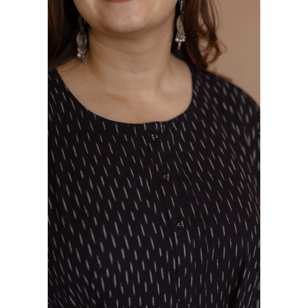 The Indian Ethnic Co. Alizah Black Handloom Ikkat Cotton Jhabba Kali Kurta