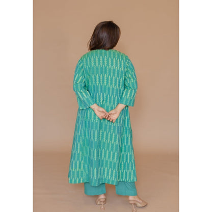 The Indian Ethnic Co. Alizah Green Handloom Ikkat Cotton Jhabba Kali Kurta