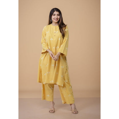 The Indian Ethnic Co. Women's Yellow Cotton Floral Printed Kurta with Pant