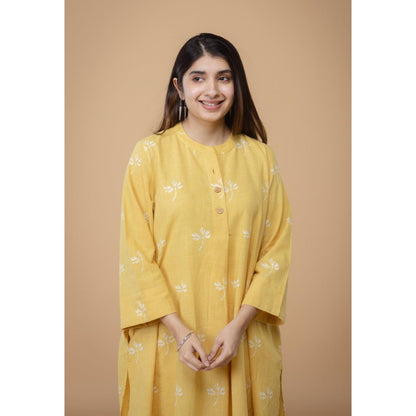 The Indian Ethnic Co. Women's Yellow Cotton Floral Printed Kurta with Pant