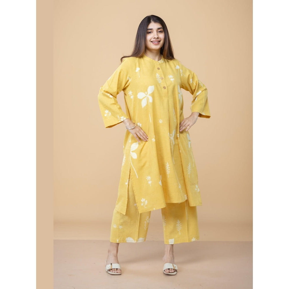 The Indian Ethnic Co. Women Yellow Cotton Floral Printed Kurta with Pant