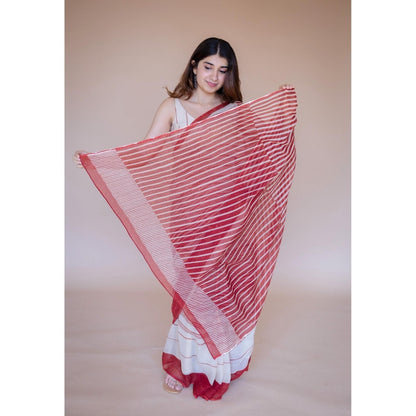 The Indian Ethnic Co. White Print Kota Doria Cotton Saree with Unstitched Blouse