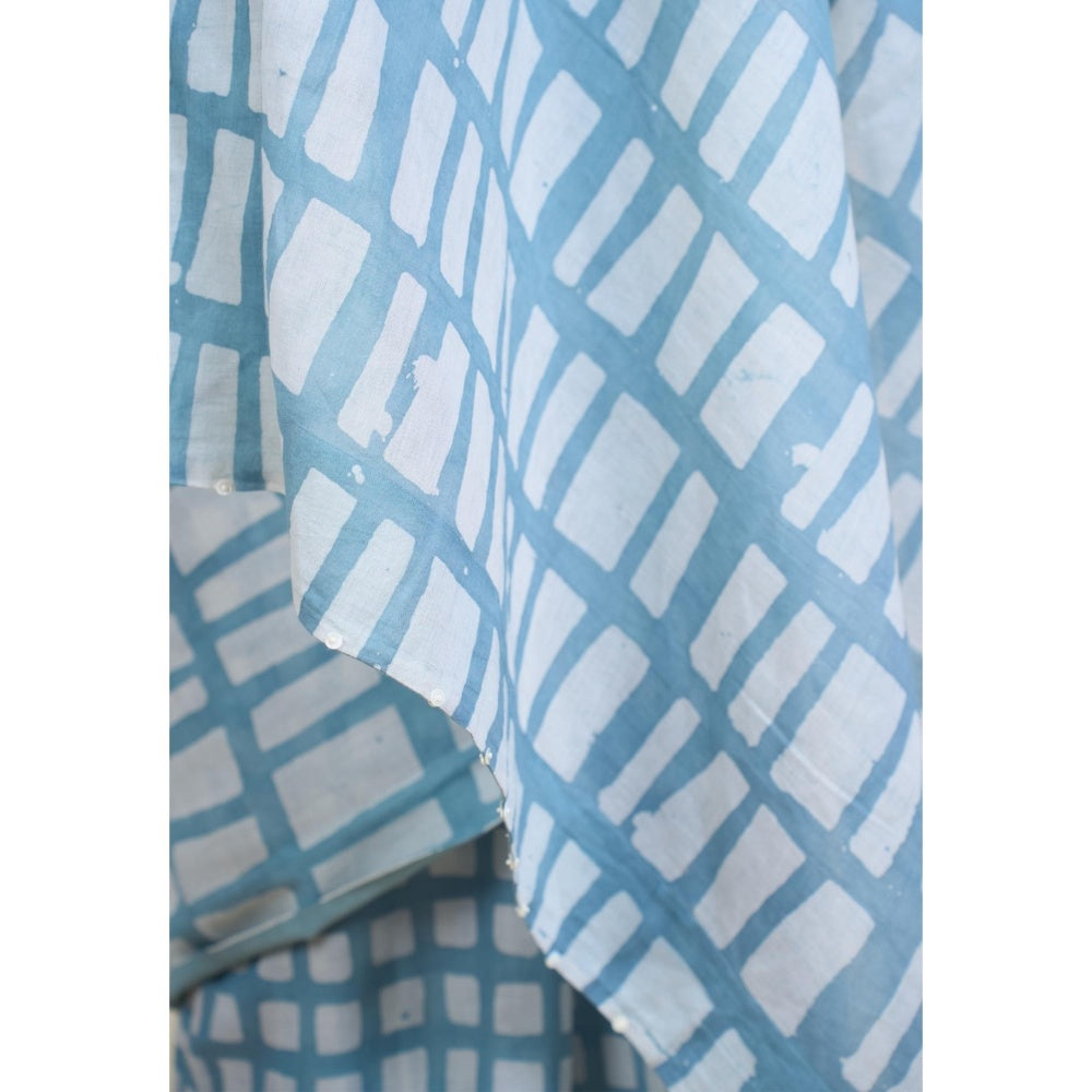 The Indian Ethnic Co. Mishi Blue Batik Hand Block Print Mul Cotton Saree Without Blouse