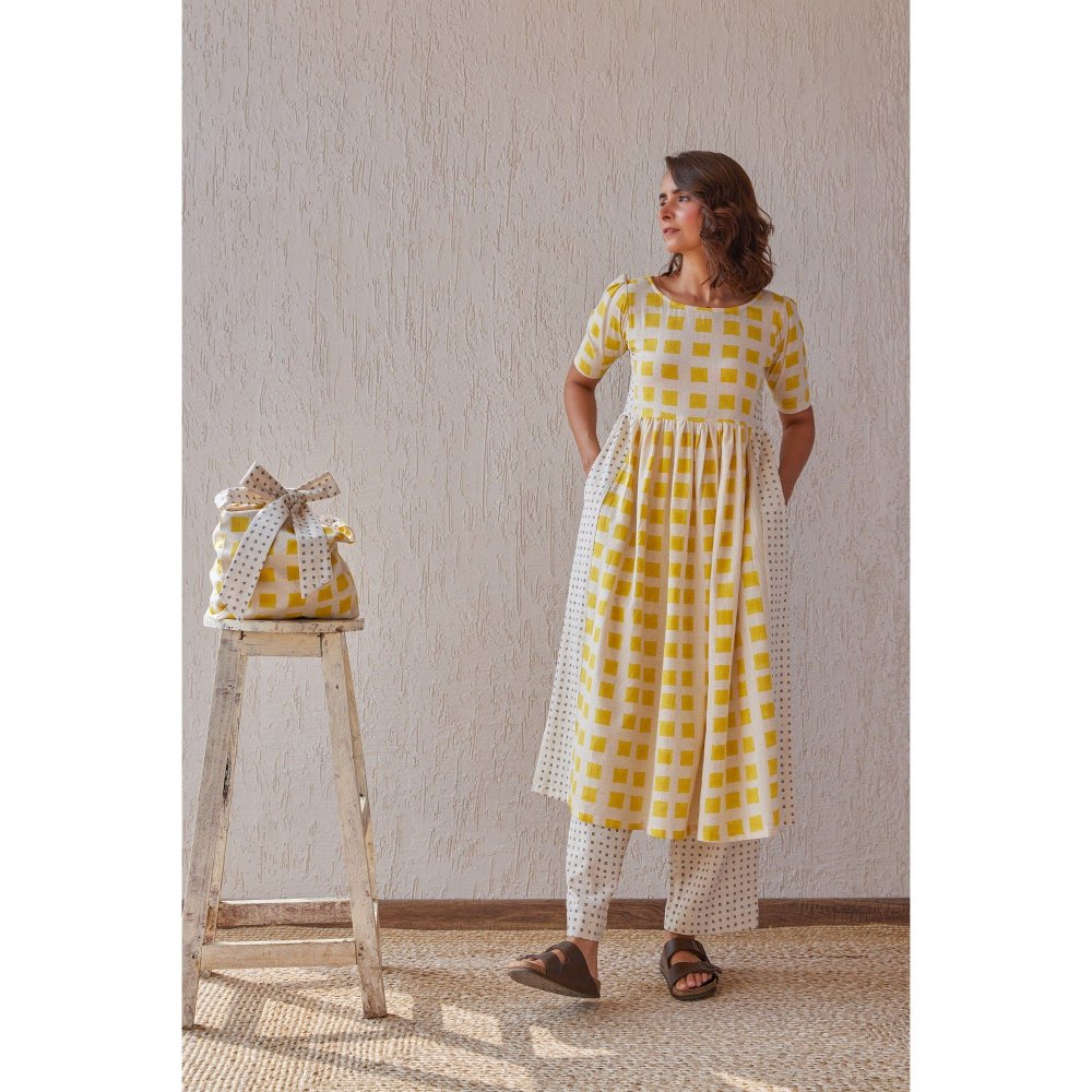 The Yellow Bow Canary Yellow Co-Ord (Set of 2)