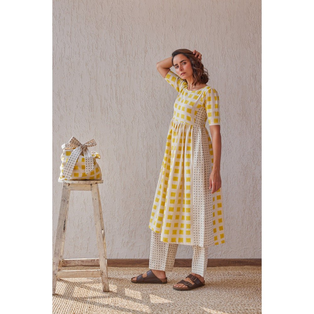 The Yellow Bow Canary Yellow Co-Ord (Set of 2)