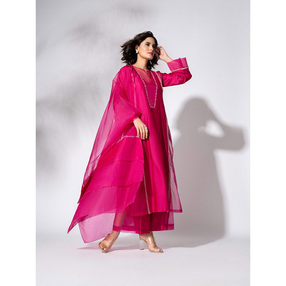 THE AARYA Fuchsia Pink Handwoven Chanderi and Organza Embroidered Kurta (Set of 4)