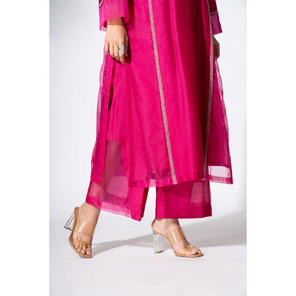 THE AARYA Fuchsia Pink Handwoven Chanderi and Organza Embroidered Kurta (Set of 4)