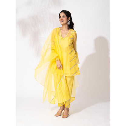 THE AARYA Yellow Organza Short Kurta (Set of 4)