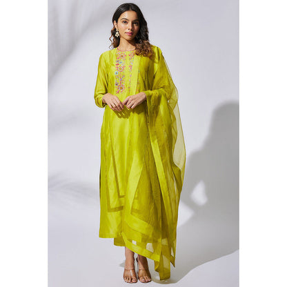THE AARYA Lime Green Handwoven Chanderi Embroidered Kurta (Set of 3)