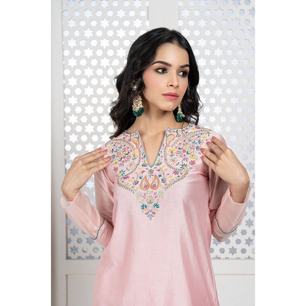 THE AARYA Peach Handwoven Chanderi Embroidered Short Kurta (Set of 3)