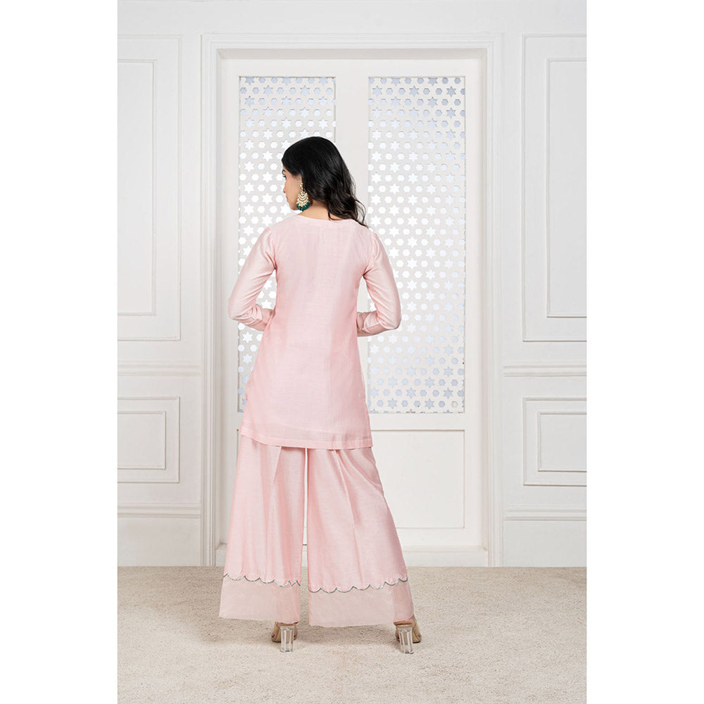 THE AARYA Peach Handwoven Chanderi Embroidered Short Kurta (Set of 3)
