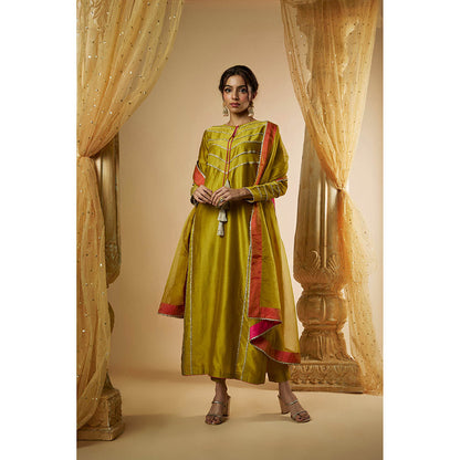 THE AARYA Olive Green Chanderi Lace Work Embroidered Kurta with Pant and Dupatta (Set of 3)