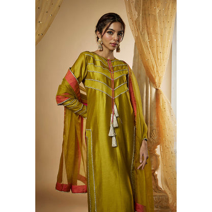 THE AARYA Olive Green Chanderi Lace Work Embroidered Kurta with Pant and Dupatta (Set of 3)