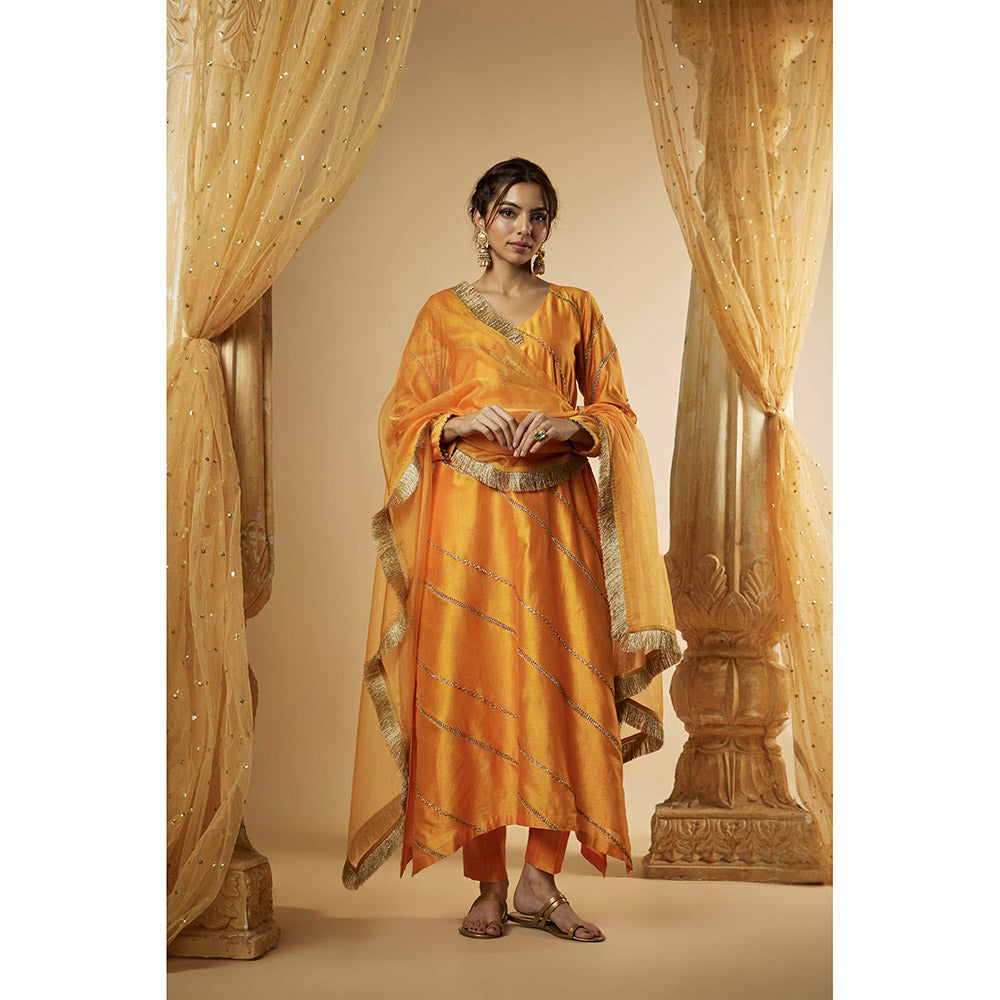 THE AARYA Light Orange Chanderi Lace Work Embroidered Kurta with Pant & Dupatta (Set of 3)