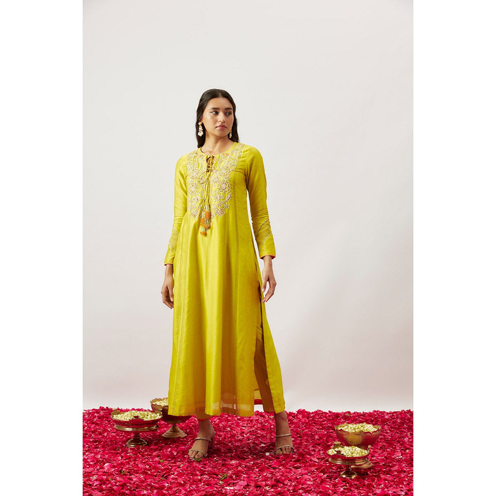 THE AARYA Yellow Handwoven Kurta with Pant and Dupatta (Set of 3)