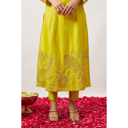 THE AARYA Yellow Handwoven Kurta with Pant and Dupatta (Set of 3)