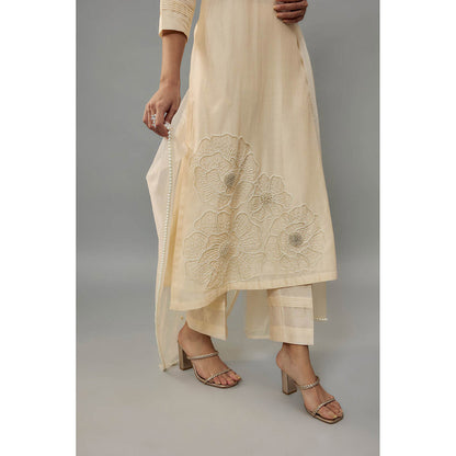 THE AARYA Eira Beige Kurta with Pant and Dupatta (Set of 3)