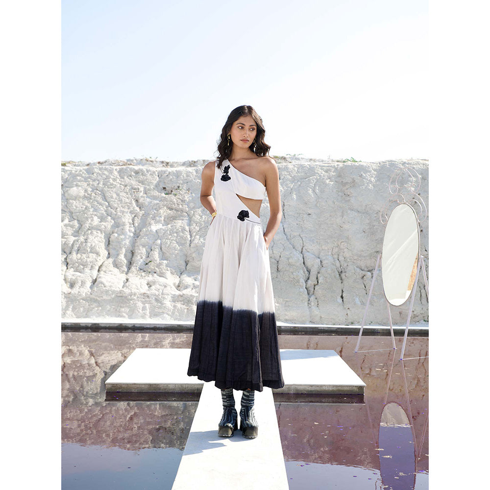 The Loom Art White Raven Dress - Black