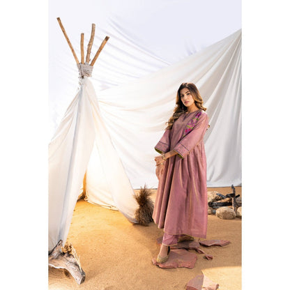 The White Tree Studio Mauve Handloom Zari Embroidered Kurta with Pant & Inner (Set of 3)