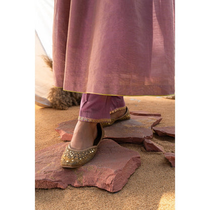 The White Tree Studio Mauve Handloom Zari Embroidered Kurta with Pant & Inner (Set of 3)