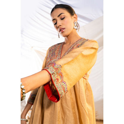 The White Tree Studio Beige Handloom Zari Embroidered Kurta with Pant & Inner (Set of 3)