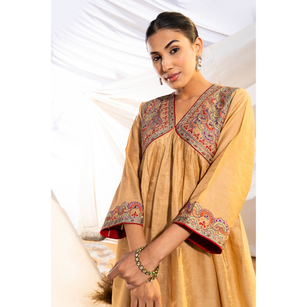 The White Tree Studio Beige Handloom Zari Embroidered Kurta with Pant & Inner (Set of 3)